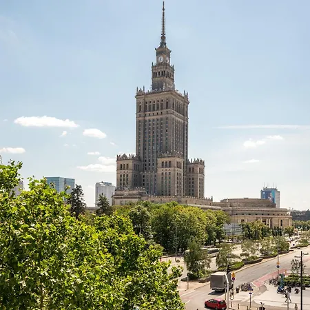 Metro Swietokrzyska View *