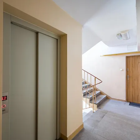 Apartamento Metro Swietokrzyska View Varsovia