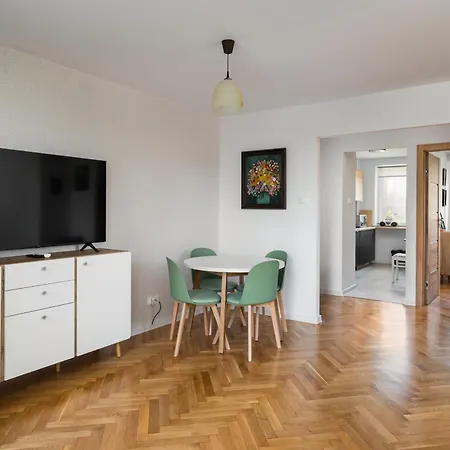 Metro Swietokrzyska View Apartman *