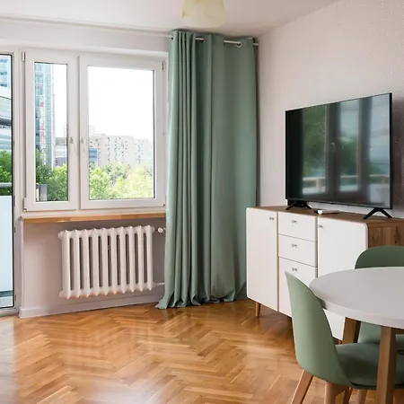 Metro Swietokrzyska View *